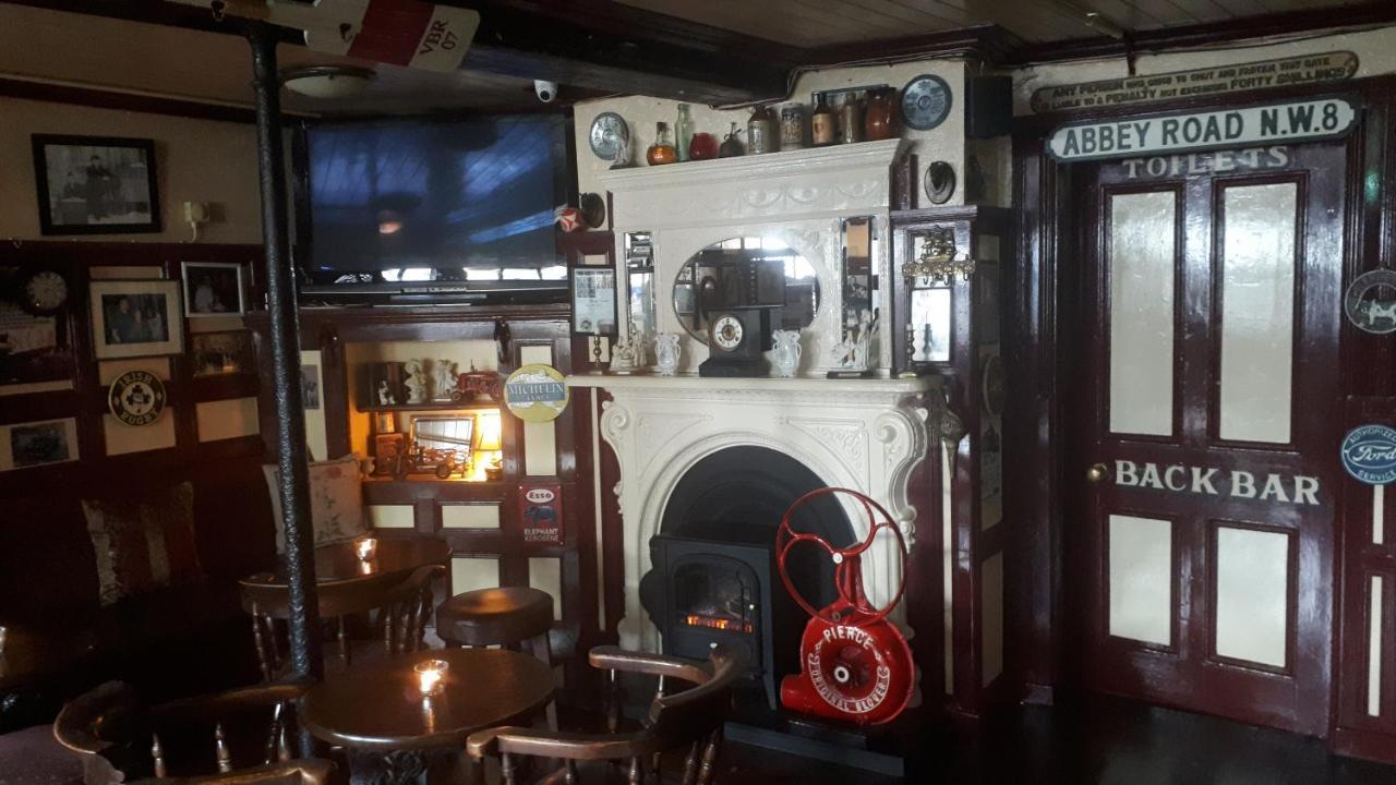 Jim Mcgee'S Hotel Wexford Exterior foto